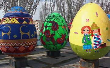 آماده‌سازی ۴۰۰ تخم‌مرغ رنگی در دو کارگاه برای نوروز