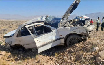 واژگونی مرگبار پژو ۴۰۵ در خمینی‌شهر | یک نفر جان باخت، ۶ نفر روانه بیمارستان شدند