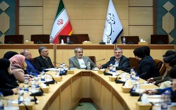 دیدار فعالان فضای مجازی با سخنگوی شورای نگهبان