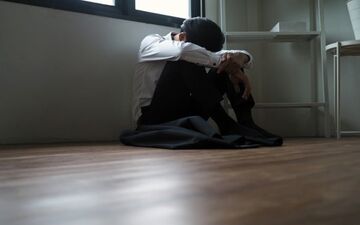 علاقه به گوشه گیری و انزوا علامت بیماری است؟