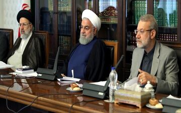 درخواست  از قوای سه‌گانه برای مبارزه قاطعانه با فساد اقتصادی
