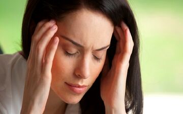 عوامل ایجاد میگرن و دلایل تحریک آن