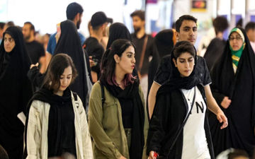  هیچ مرد باغیرتی زن بی‌حجاب را به عنوان همسر و مادر فرزندانش نمی‌پذیرد 
