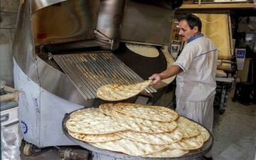 آغاز فروش کارتی نان در دومین استان کشور