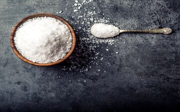 دلیل اینکه بعضی ها عاشق نمک هستند چیست؟
