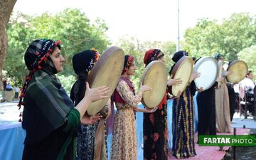 گزارش تصویر اولین جشنواره میوه‌های بهشتی و آیین‌های محلی ریژاب در سراب شالان