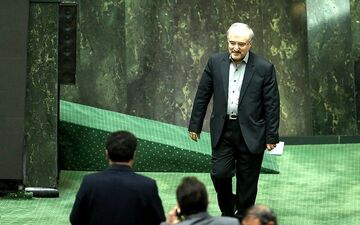 "نمکی" برای پاسخ به سوال نمایندگان به مجلس می‌رود