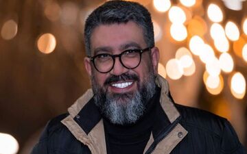 رضا رشیدپور با آرایشگر مرد خود جنجال به پا کرد!