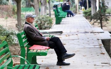 قطع مستمری بازنشستگان در سال ۱۴۰۴ / استخدام بازنشستگان ممنوع شد؟