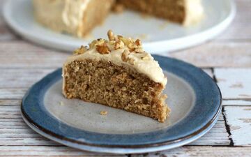 طرز تهیه کیک مغزدار اسپانیایی؛ کیکی متفاوت و خوشمزه برای مهمانی‌ها!