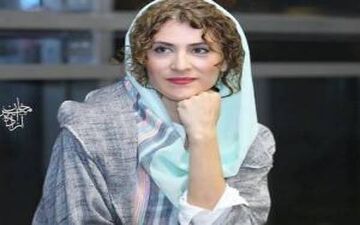 عکس ویشکا آسایش با کت و شلوار