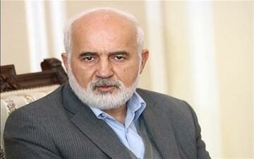  احمد توکلی خواستار کاهش ۵ تا ۳۰ درصدی دریافتی تمام مقامات شد