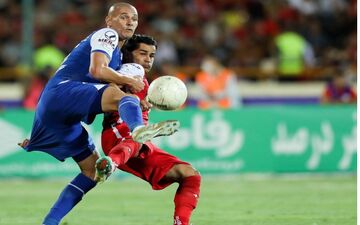 یا به استقلال برمیگردم یا پولم را می‌گیرم!