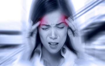 ‌افرادی دارای میگرن از مصرف ترکیبات کافئین‌دار پرهیز کنند