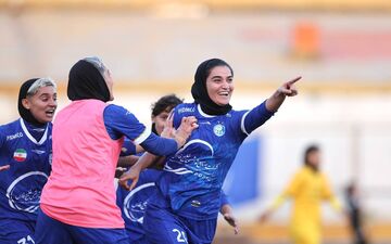 ستاره استقلال: پخش زنده فوتبال زنان انگیزه‌ام را افزایش می‌دهد