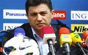 قلعه نویی ایستاده بر صدر!