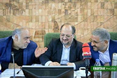 شورای گفت وگو استان کرمانشاه با حضور وزیر تعاون، کار و رفاه اجتماعی