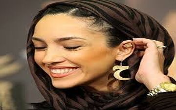 خارج گردی «خاطره اسدی» با لباس خاصش