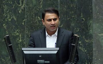 
سعیدی: معلمان طرح مهرآفرین تبدیل وضعیت شوند
