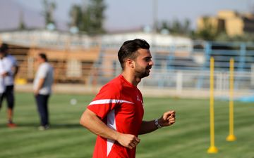 چه کسی به سروش رفیعی مشورت داد تا به پرسپولیس برود؟ 