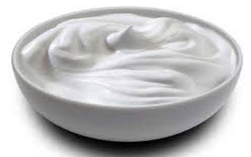 چه نوع ماستی بخوریم برایمان بهتر است؟ 