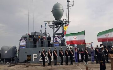 هشتادمین ناوگروه نیروی دریایی ارتش عازم آب‌های بین‌المللی شد