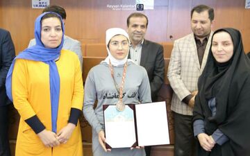  ایزدپناه گلف‌باز کرمانشاهی نشان برنز در جشنواره المپیاد استعدادهای برتر کسب کرد