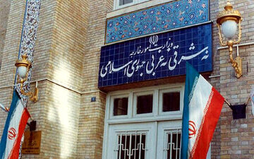 استقلال، کلید توسعه: تداوم سیاست نه شرقی، نه غربی برای ایران