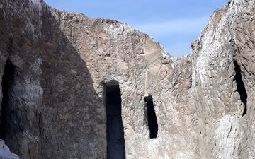 تونل نمکی گرمسار، جاذبه ای نفس گیر برای عاشقان طبیعت