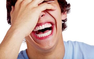این مدلی بخندید باعث مرگتان می‌شود!