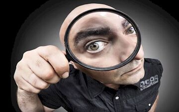 شک و بدبینی چیست؟ علائم، عوارض و راه‌های درمان بدبینی