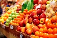 میوه‌های میلیونی در ویترین مغازه‌ها؛ شوک بزرگ قیمتی در بازار میوه و تره‌بار