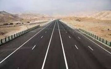 افتتاح 55 کیلومتر از مسیر آزادراه شرق اصفهان توسط رئیس‌جمهور