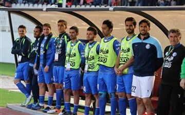  منصوریان در مورد مصدوم‌ها ریسک نمی‌کند