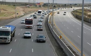 برخورد پلیس با روزه‌خواری در داخل خودرو