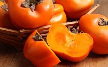 خوردن خرمالو مساوی است با انسداد روده؟