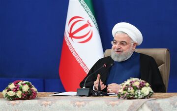 روحانی در دیدار خیرین: کمک به اقشار آسیب پذیر، وظیفه بزرگ همگانی است