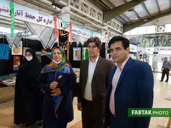 رو نمایی از نمایش‌‌نامه ساعت به وقت کرونا و کتاب گذرگاه