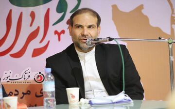 

مبارزه با فساد در راس همه امور باید باشد/ کوتاهی برخی از مدیران زیبنده این ملت نیست