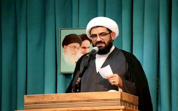 مردم از رای دادن به افراد قدرت‌طلب، سیا‌ه‌نما و اسراف کننده در تبلیغات پرهیز کنند
