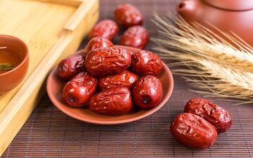 
جوشانده این میوه سرفه و گلودرد را درمان می کند
