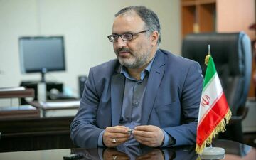 مصادره واحد‌های تولیدی توسط بانک ها را با جدیت پیگیری می کنیم