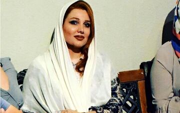 تصویری از پوشش و میکاپ پریچهر مشرفی در یک مراسم (عکس)