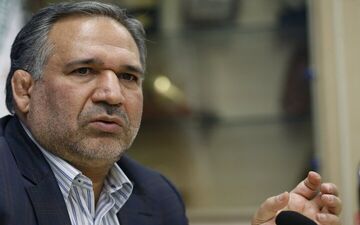 نماینده مجلس: شرایط ارزی کشور ما را ناچار به حذف ارز ترجیحی کرد
