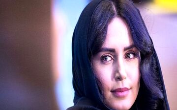 الناز شاکردوست در آغوش شوالیه ادب