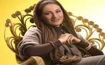پرسه‌گردی بازیگر خانم در یزد