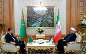 تهران و عشق‌آباد ۱۳ سند و یادداشت تفاهم همکاری امضا کردند