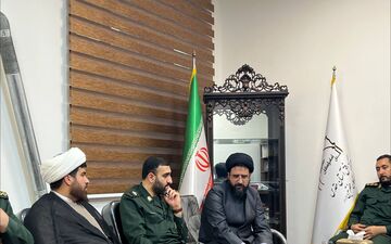 گزارش تصویری | نشست مشترک فرمانده سپاه و رئیس اوقاف شهرستان قدس در امامزاده حضرتین
