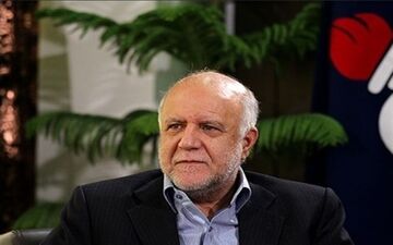  زنگنه:مجوز سران قوا برای فروش 3میلیون بشکه نفت در بورس اخذ شد