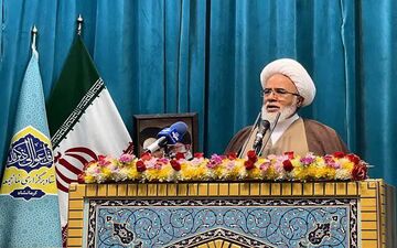 زلزله سیاسی در کرمانشاه؛ هشدار صریح امام جمعه به نمایندگانِ دخالت‌گر در عزل و نصب‌ها: تا انتخابات هر هفته افشاگری می‌کنم! / شورای نگهبان ورود کند